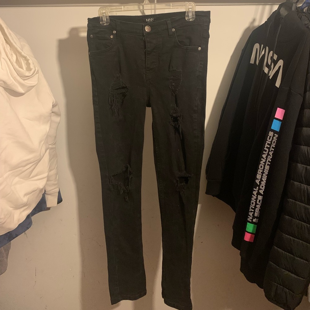 Black skinny jeans